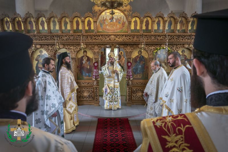 Празник на св. Йоан Кръстител с архиерейско предстоене в столичния кв. Обеля