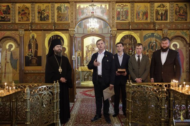 Члены ИППО передали святыню монастырю Оптина пустынь