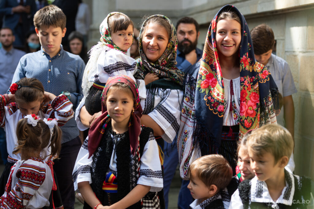 IPS Ioachim: Să nu abandonăm principiile sănătoase pe care se întemeiază familia și să facem legi care să o ocrotească
