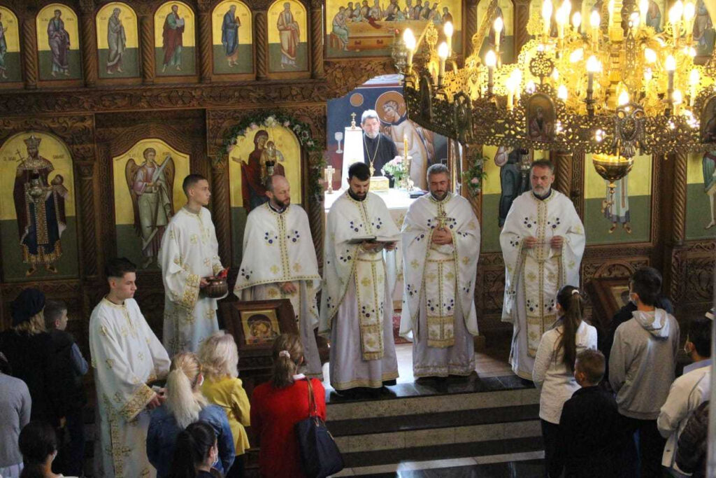 Представљени нови свештеници у Минхену