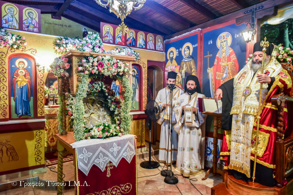 Εόρτασε η “Παναγία Περπατούσα” χωρίς Ιερά Λιτανεία