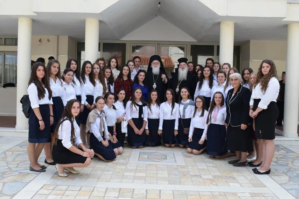 Në 20-vjetorin e themelimit Konvikti i vajzave “E Tërëshenjta Mari – Trëndafili që nuk vyshket”