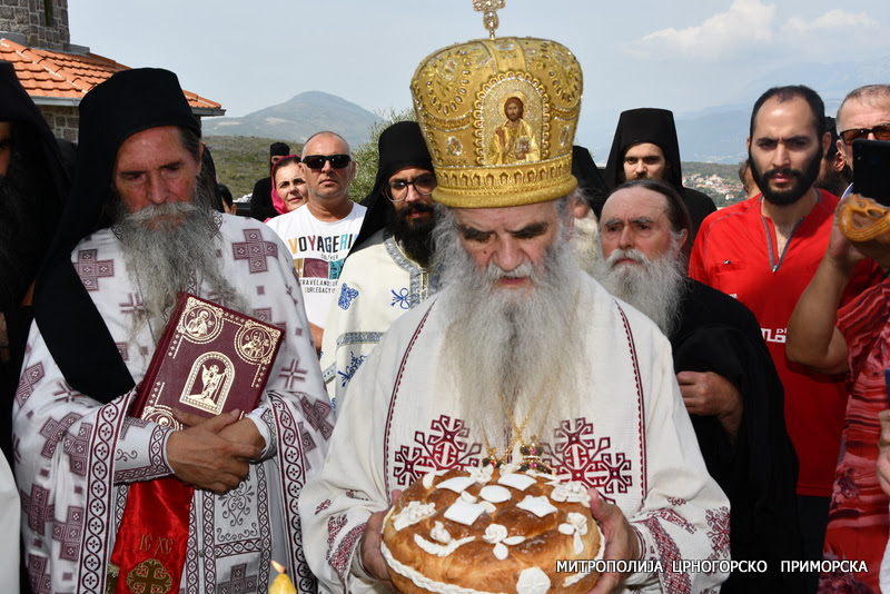 Митрополит Амфилохије: Свети архангел Михаило је вјесник Божије истине, љубави и доброте