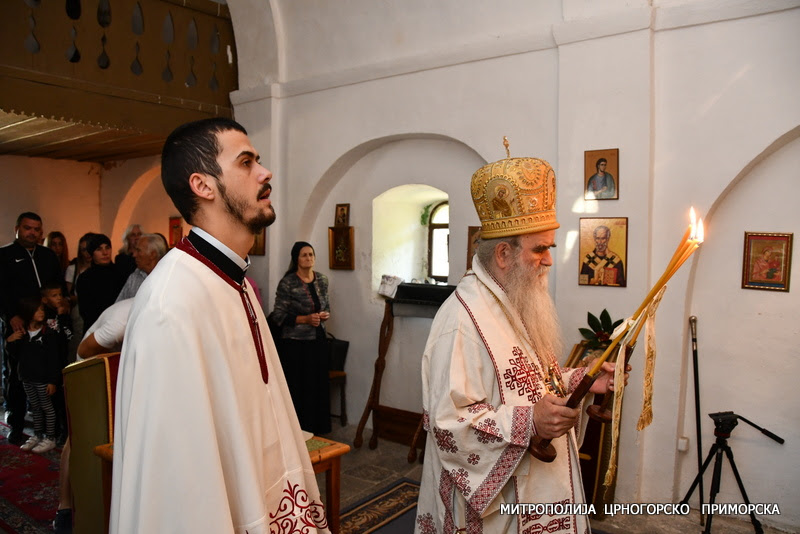 Митрополит Амфилохије у Брскуту: Црква Божија призива све народе без разлике да постану један народ Божији