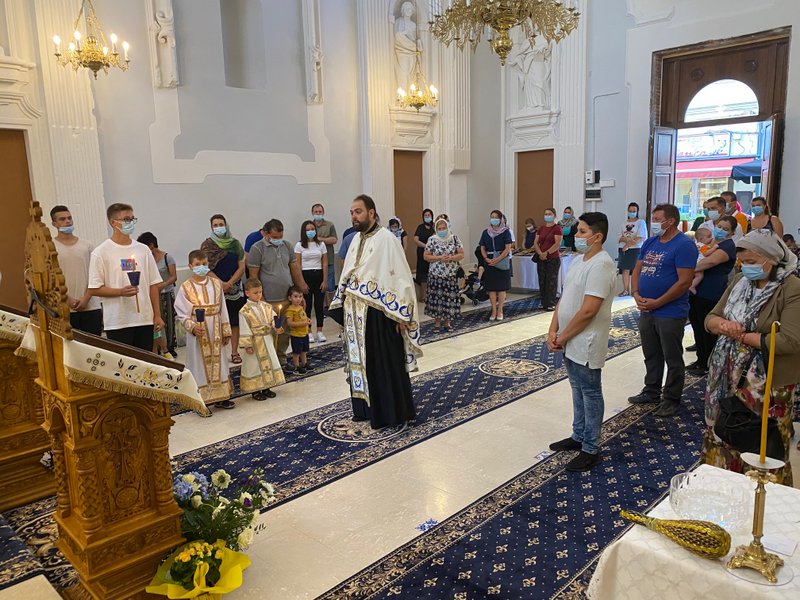 Prima Liturghie în noua biserică a Parohiei românești din Ferrara: FOTO