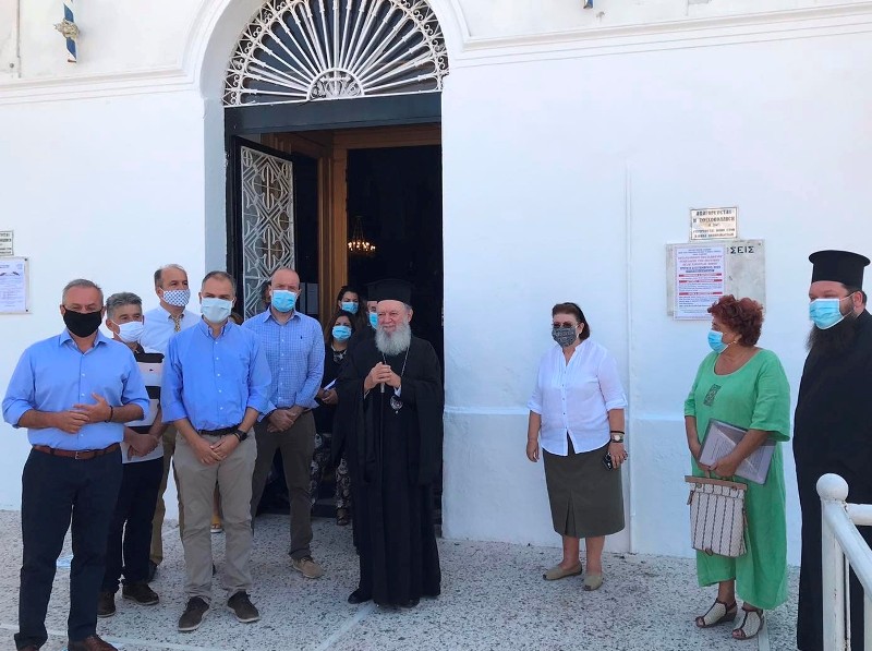 Η Λίνα Μενδώνη επισκέφθηκε τον ιστορικό Ναό Αγίας Παρασκευής Χαλκίδος