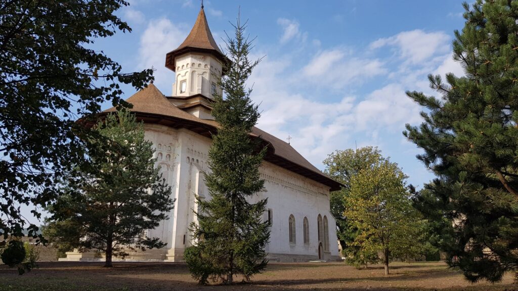 FOTO: S-au încheiat lucrările de restaurare la Mănăstirea Probota