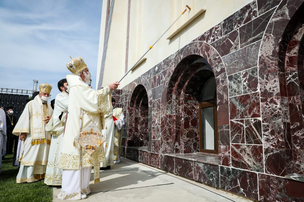 Patriarhul României a sfințit Catedrala din Oradea | 340 de ani de la prima atestare a Episcopiei Oradiei