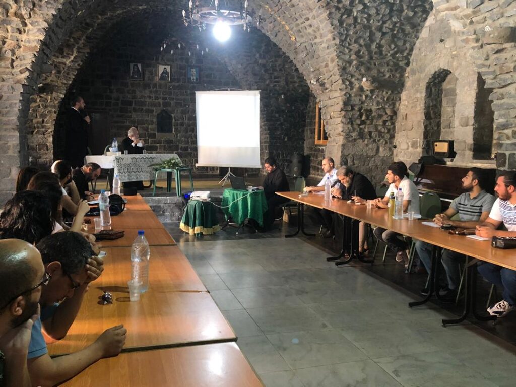 بتاريخ يوم السبت الواقع فيه ٢٦/٩/٢٠٢٠، عُقد الاجتماع التقيمي الختامي للسنة المنصرمة وذلك ببركة وحضور صاحب السيادة جاورجيوس (أبو زخم)، في صالة مكتب التعليم الديني_بستان الديوان