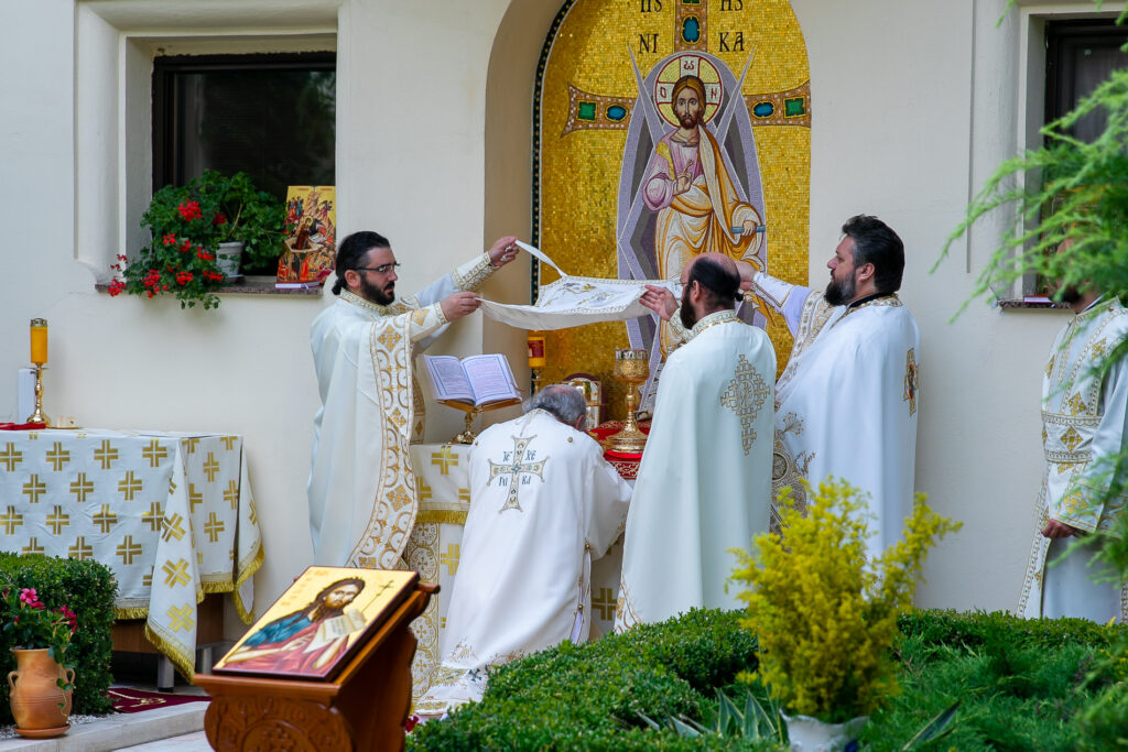 Patriarhul explică ce gest liturgic a învăţat Biserica de la Sf. Petru din timpul pescuirii minunate