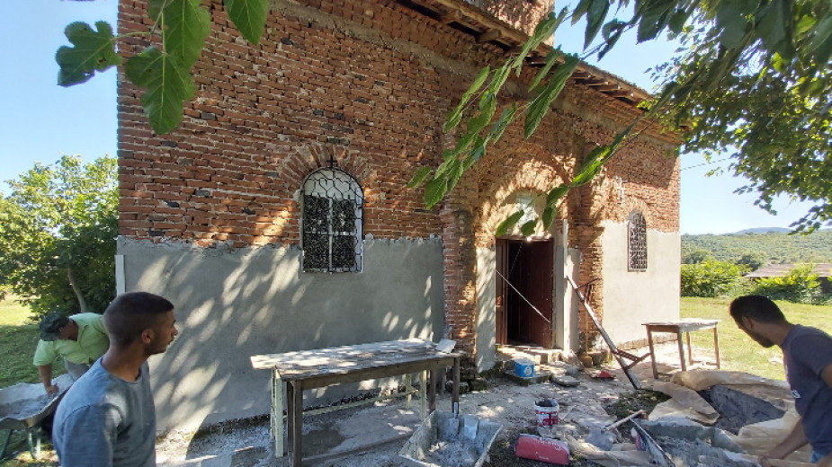 Започна ремонтът на църквата в Ружинци