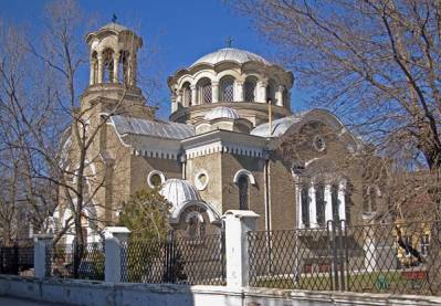 Архиерейска св. Литургия за празника на столичния храм “Покров Богородичен”