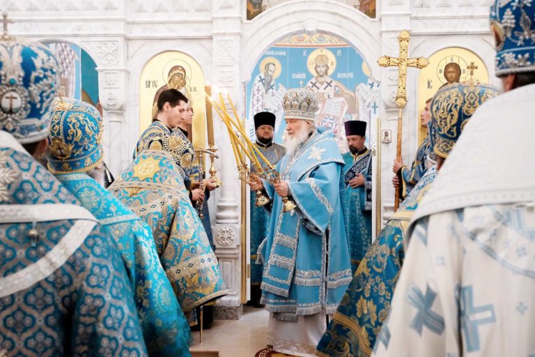 В праздник Рождества Пресвятой Богородицы Святейший Патриарх Кирилл совершил великое освящение Илиинского храма в Северном Бутове г. Москвы