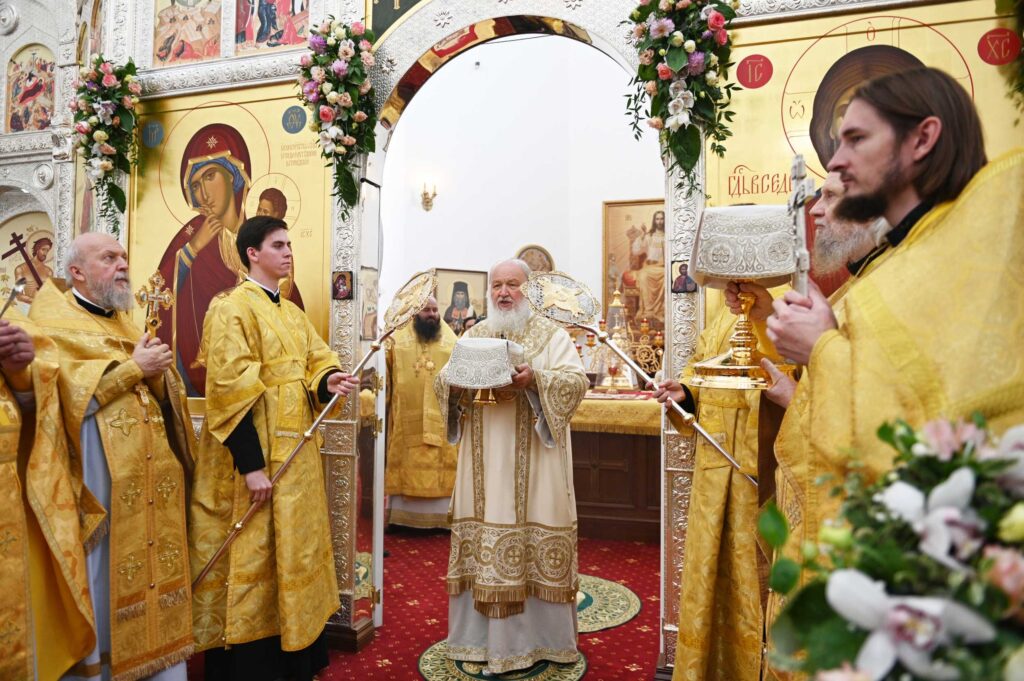 В Неделю 14-ю по Пятидесятнице Святейший Патриарх Кирилл освятил Введенский храм в Вешняках г. Москвы