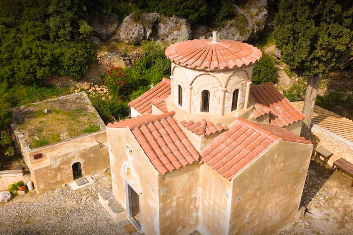 Σπουδές στον προσκυνηματικό τουρισμό στην Κρήτη