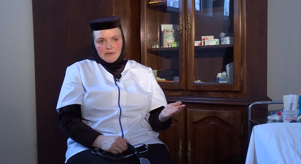 Maica Paraschiva este medicul unui sat din Ialomița. Povestea ei de viață: „Nu” nu există!