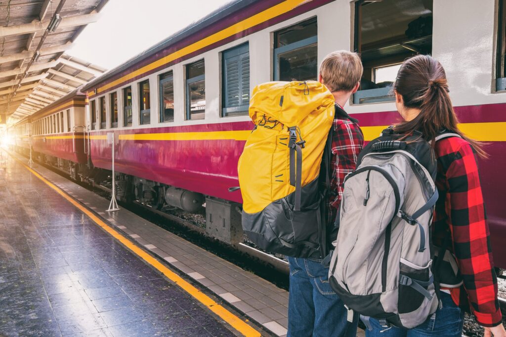 CFR suplimentează trenurile pentru pelerinajul de Sf. Parascheva