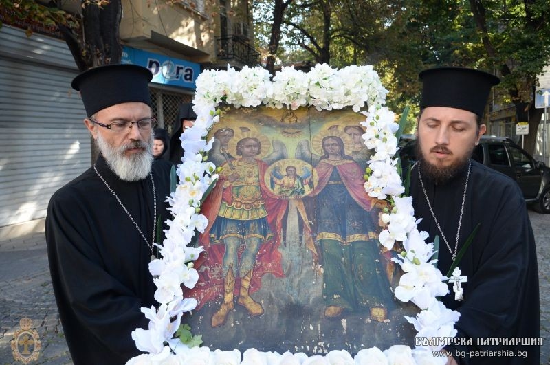 Полагане на основен камък за изграждането на храм “Св. Архангели” при новата сграда на Пловдивската света митрополия