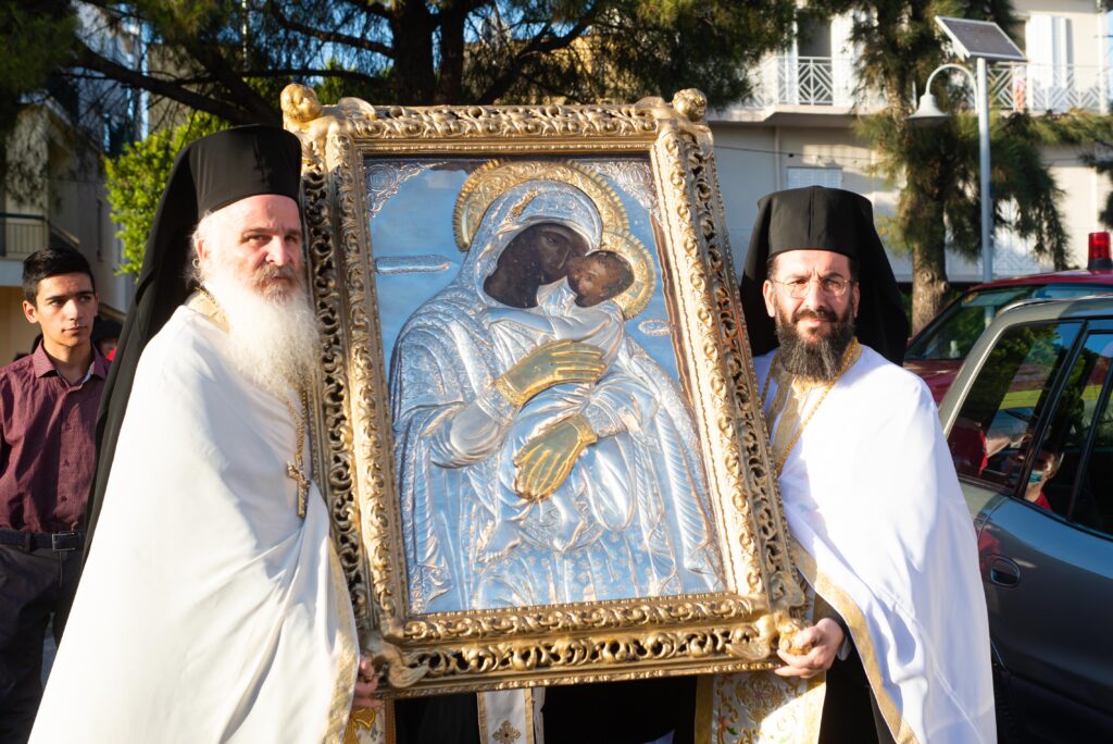 Η Καλαμάτα υποδέχθηκε την Παναγία Δημοβίτισσα