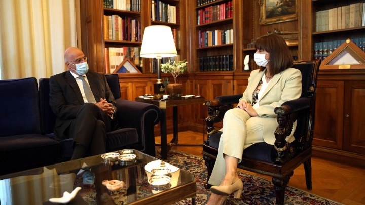 “Η Ελλάδα εκπέμπει παντού λογική και σοβαρότητα”