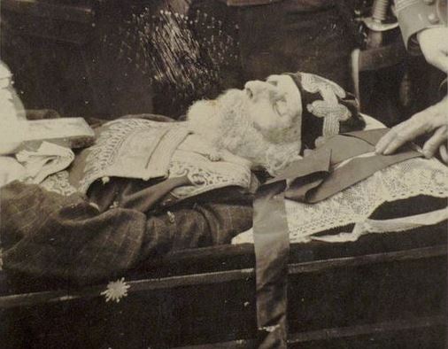 2 Σεπ. 1877: Η ημέρα που η Ελλάδα αποχαιρέτησε τον μπουρλοτιέρη