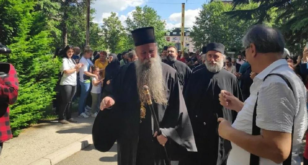 Одложено суђење епископу Јоаникију и осморици свештеника