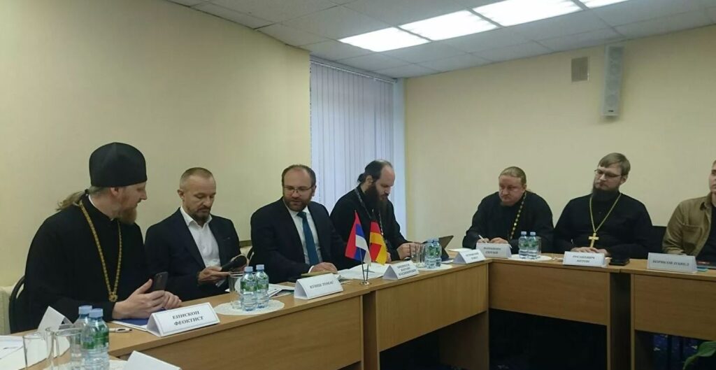 В РПЦ рассказали об опасности “психоереси”