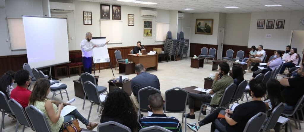 انطلاق الدورة السادسة لبرنامج  خاتمين على صخرة الرب