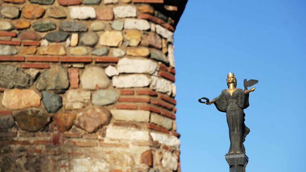 Sot është Dita e Sofjes