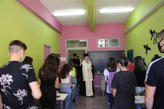 Μητροπολίτης Ναυπάκτου: «Τα δύσκολα είναι για τους δυνατούς και σοφούς»