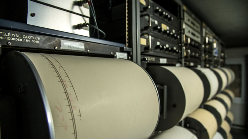 Σεισμός 4,2 Ρίχτερ έγινε αισθητός και στην Αττική