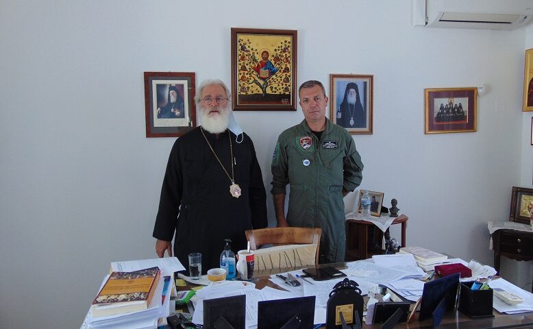 Στον Μητροπολίτη Αρκαλοχωρίου ο νέος Διοικητής της 133 Σ.Μ. Καστελλίου