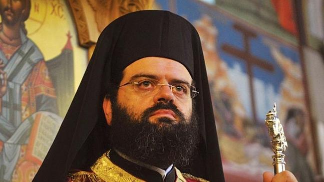 “Ας πετάξουμε τις μάσκες υποκρισίας στις διαπροσωπικές μας σχέσεις”