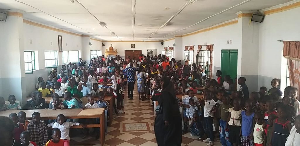 Ένα κοντέινερ γεμάτο “αγάπη” στην καρδιά της Αφρικής