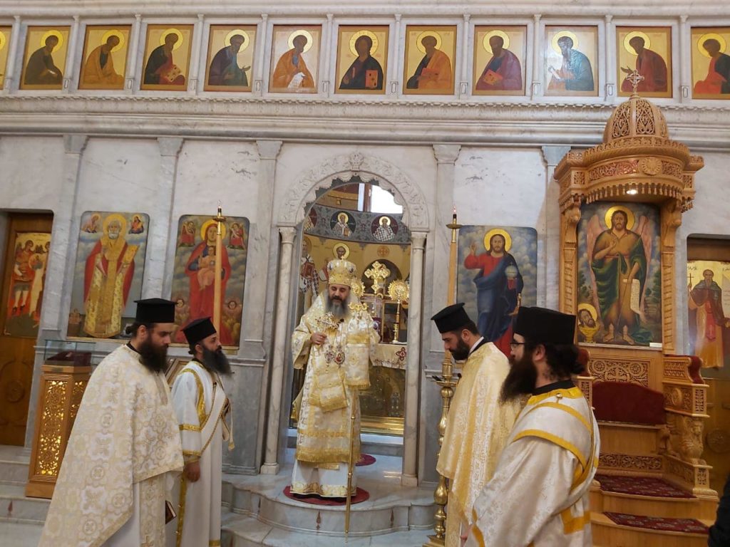 سحرية وقداس الأحد ١٨ تشرين الأول ٢٠٢٠ ، تذكار القديس الرسول لوقا الإنجيلي البشير.