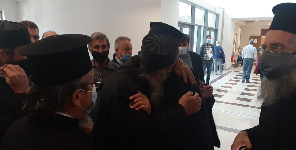 Corfu hierarch acquitted of charges of violating Covid-19 restrictions
