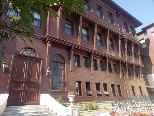 Στο Φανάρι ο Επίτροπος του Παναγίου Τάφου στην Πόλη