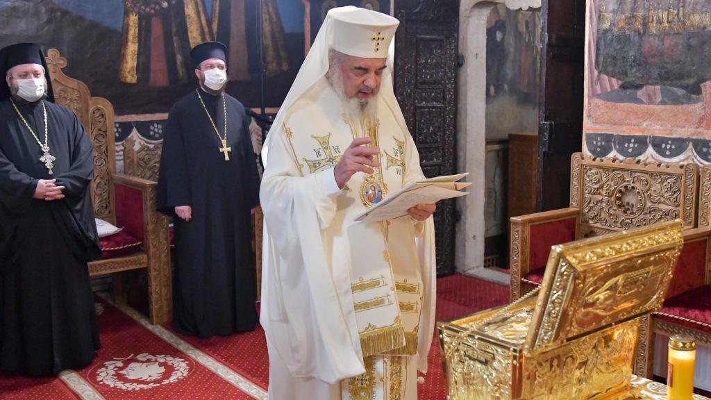 St Paisios of Neamt has founded a school of spirituality for whole Orthodoxy, Patriarch Daniel says during reliquary blessing service
