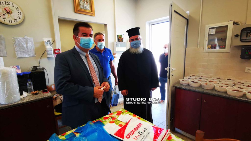 Υγειονομικό υλικό στο Συσσίτιο Ναυπλίου παρέδωσε ο Αντιπεριφερειάρχης Αργολίδας