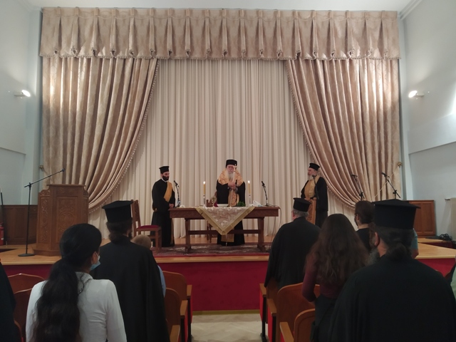 5μελές για την ανασύσταση των Κατηχητικών