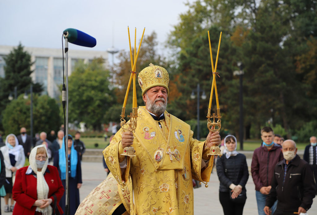 Divine Liturgy in Chisinau Metropolitan Cathedral on the 17th Sunday after Pentecost