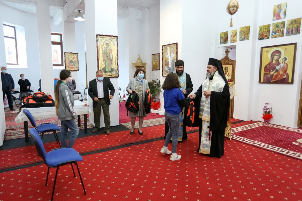 La o biserică din Râmnicu Sărat elevii primesc meditații gratuite