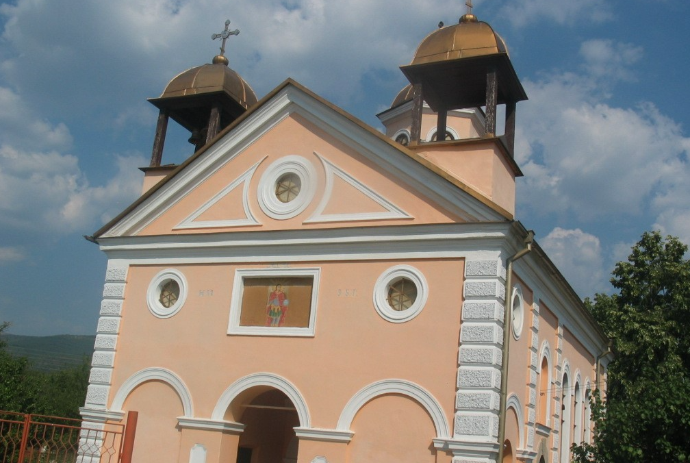 Крадци са влезли в църквата в Шишковци