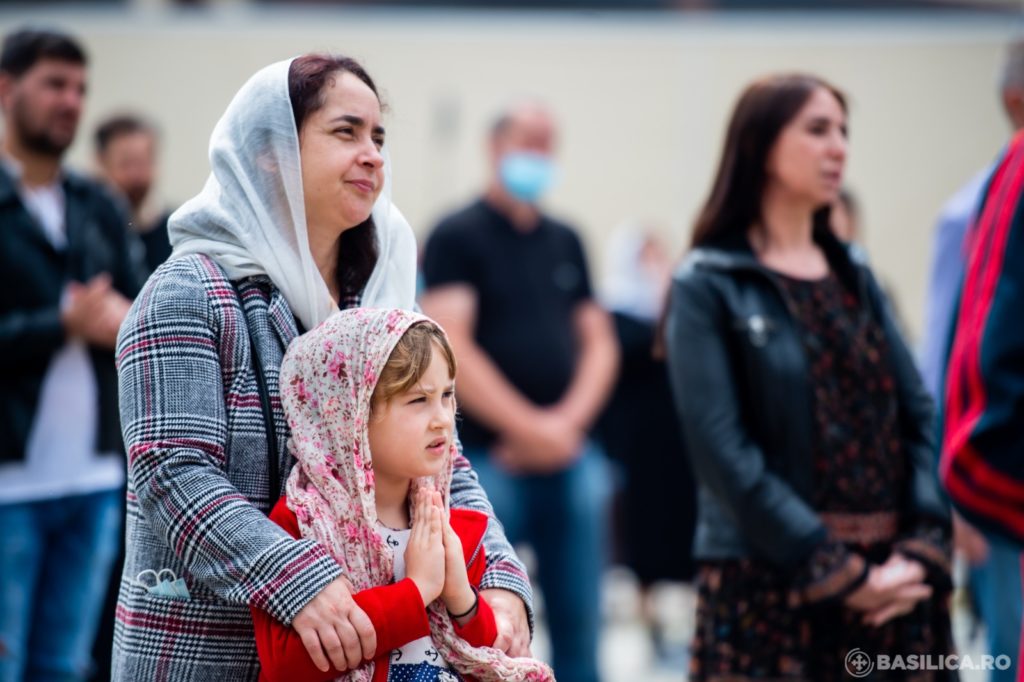 Cât de important este sufletul în comparaţie cu cele lumeşti? Valoarea sa este mai mare decât toată materia, spune Patriarhul