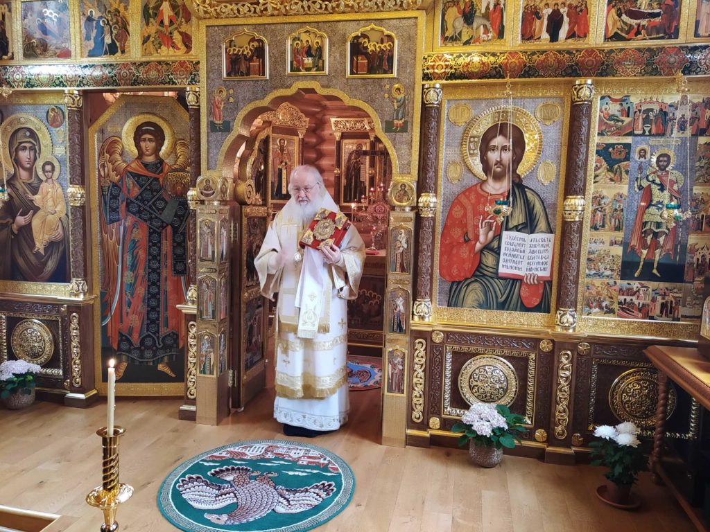 В Неделю 19-ю по Пятидесятнице Святейший Патриарх Кирилл совершил Литургию в Александро-Невском скиту