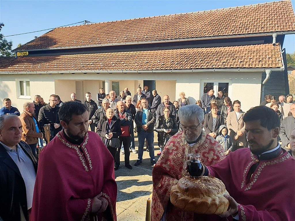 Преслава храма у Сандићима