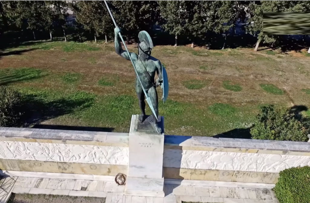 Βεβήλωσαν το άγαλμα του Λεωνίδα στις Θερμοπύλες (BINTEO)