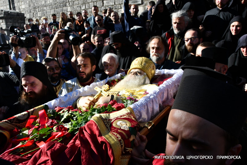 Metropolitan Amfilohije buried in the Cathedral church in Podgorica