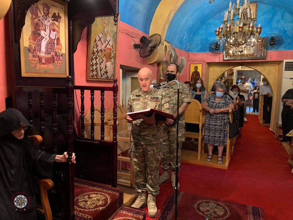 Η ΦΩΤΟΓΡΑΦΙΑ ΤΗΣ ΗΜΕΡΑΣ: Ο Αρχηγός στη Θεία Λειτουργία