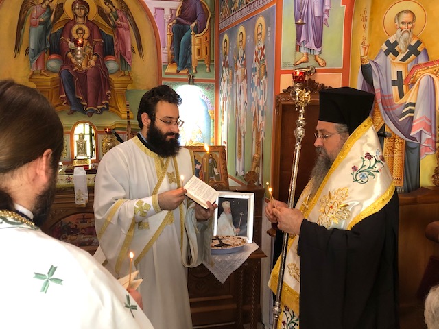 Μνημόσυνο για τον πνευματικό του πατέρα τέλεσε ο Μητροπολίτης Λευκάδος